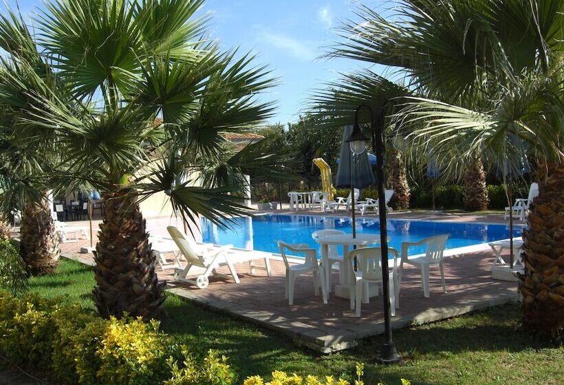 Residence Hotel Villa Laura