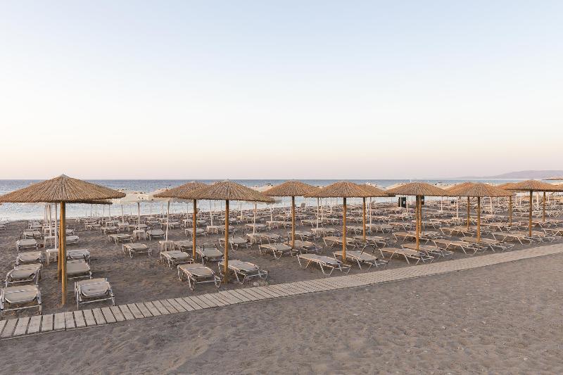 Costa Lindia Beach Resort