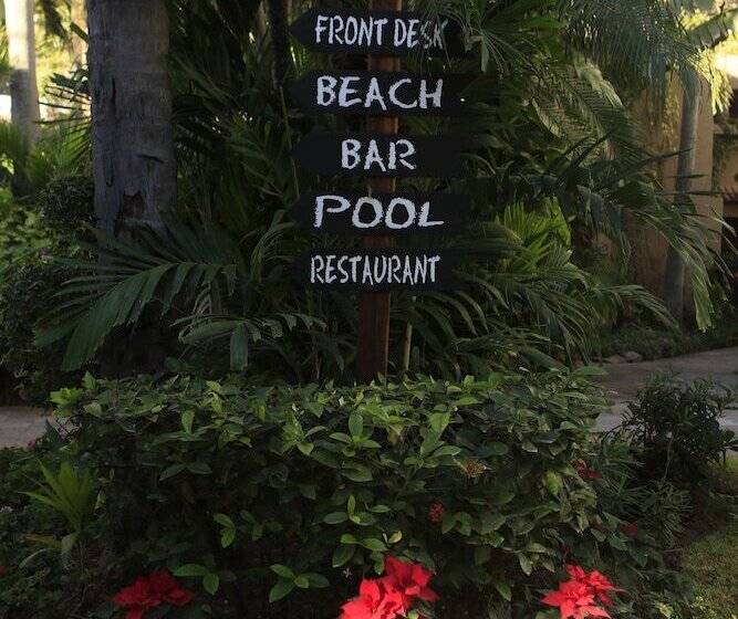 Villas El Rancho Green Resort