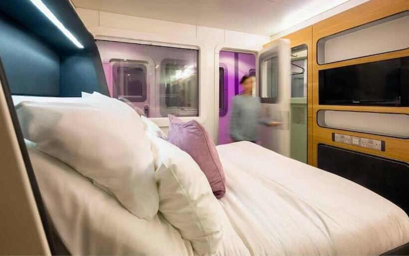 Yotelair Amsterdam Schiphol Transit