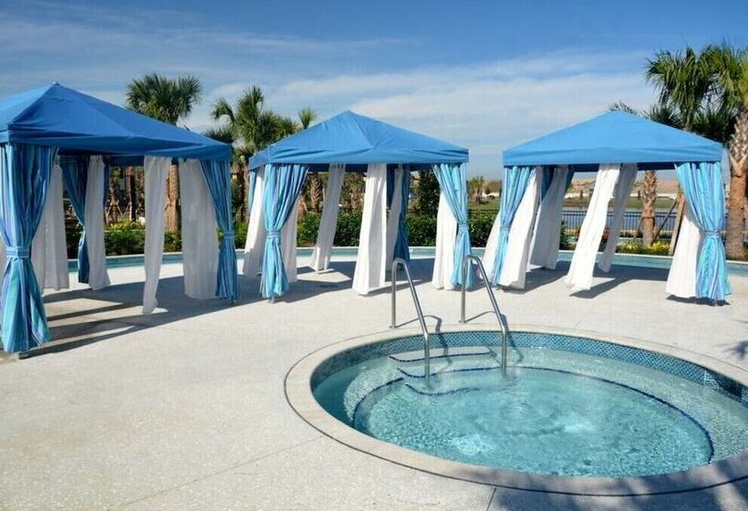 8 Bed 6 Ba Villa With Games, Pool & Spa