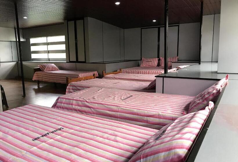 فندق صغير Devanjana Inn Guruvayoor