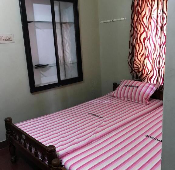 فندق صغير Devanjana Inn Guruvayoor