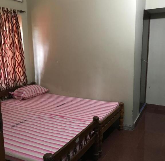 فندق صغير Devanjana Inn Guruvayoor