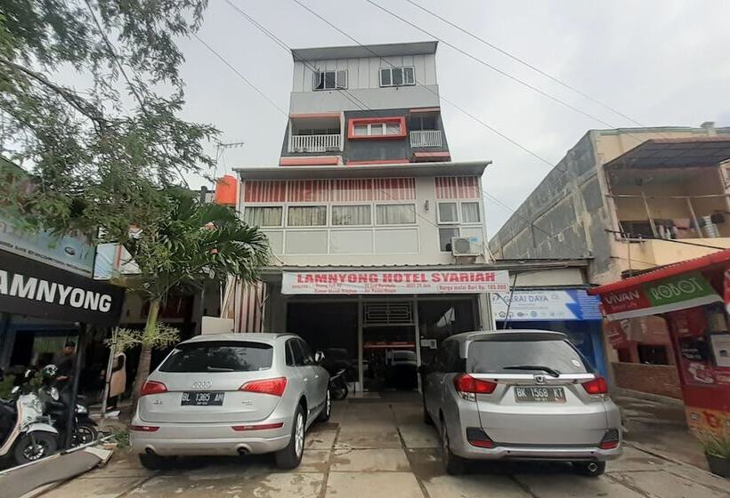 فندق صغير Lamnyong Syariah By Oyo Rooms