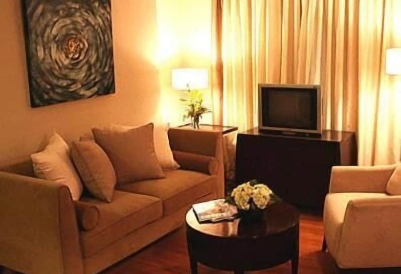 فندق صغير Lancaster Hotel By Central Flats