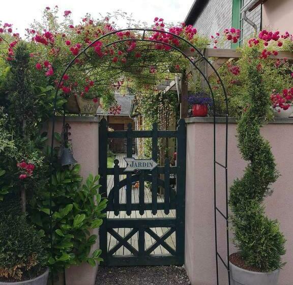 Bed and Breakfast La Cour Du Puits Chambre Victor