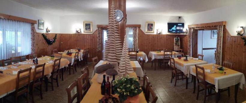 בית מלון כפרי Albergo Al Pino