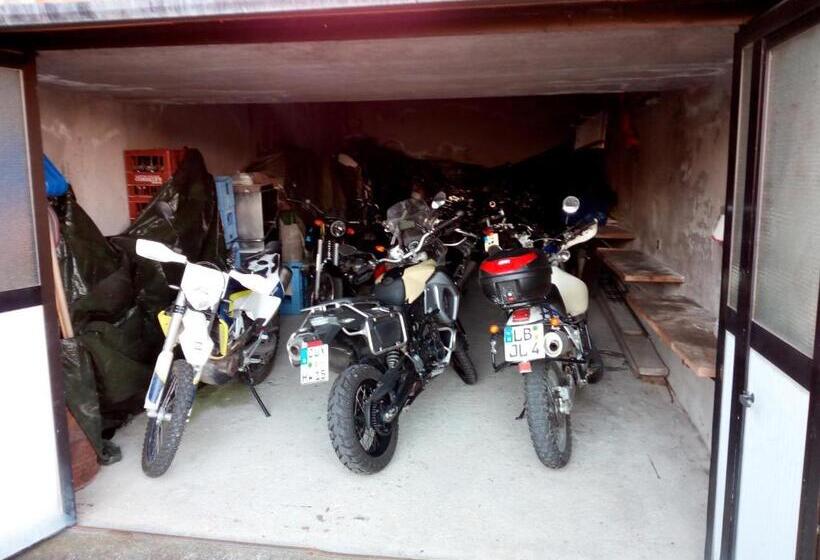 בית מלון כפרי Albergo Al Pino