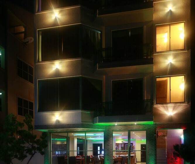 هتل Season Holidays At Hulhumale