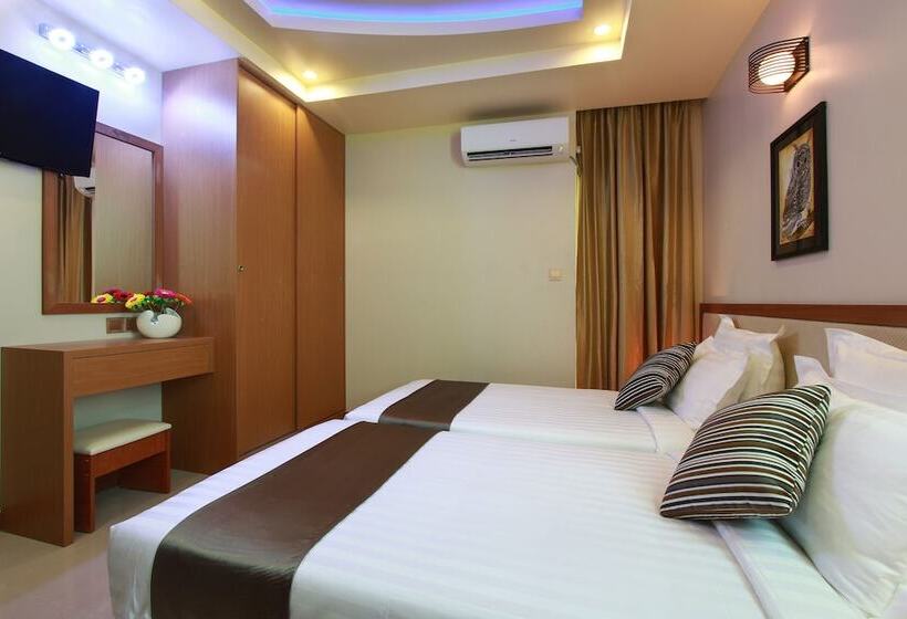 هتل Season Holidays At Hulhumale