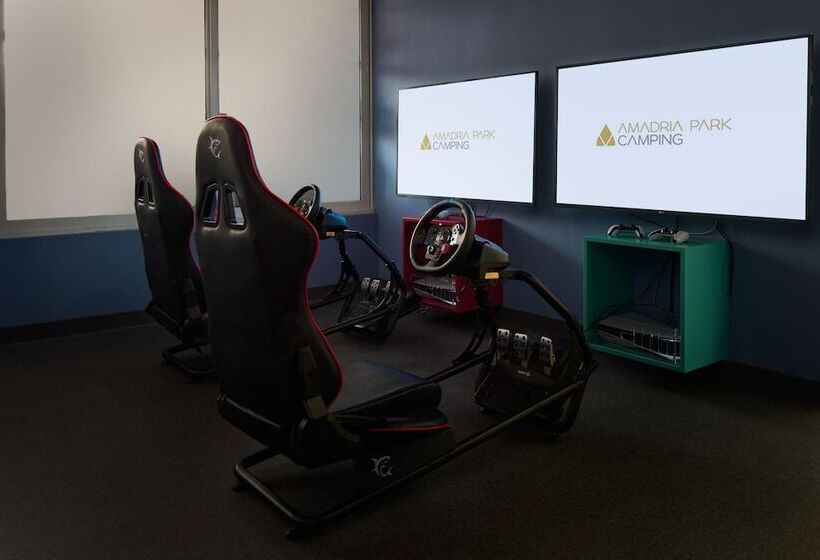 בית מלון כפרי Amadria Park Deluxe Mobile Homes