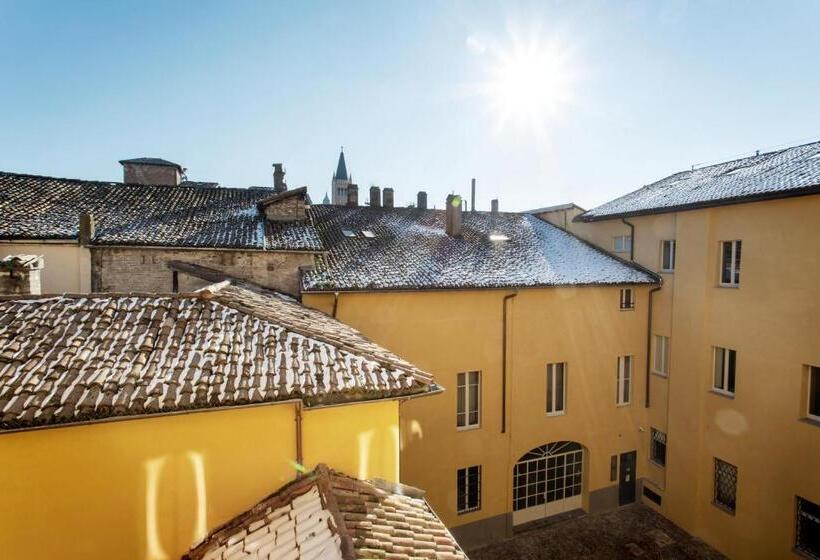 Palazzo Le Poste Suite And Apartments