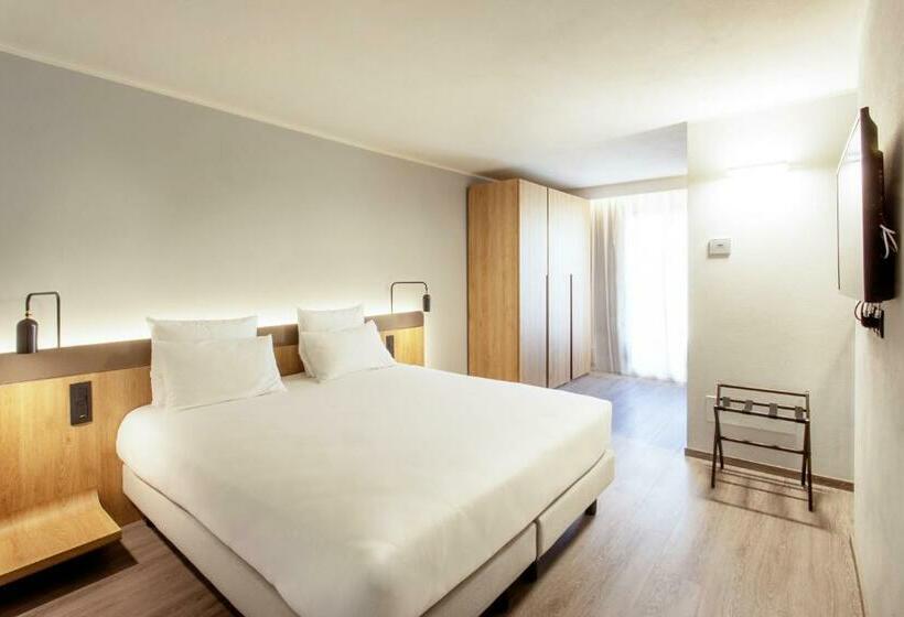 Palazzo Le Poste Suite And Apartments