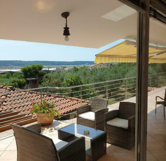 پانسیون Rooms & Apartments Giulia