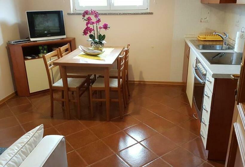 پانسیون Rooms & Apartments Giulia