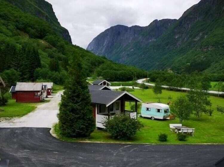 منتجع Gudvangen Camping