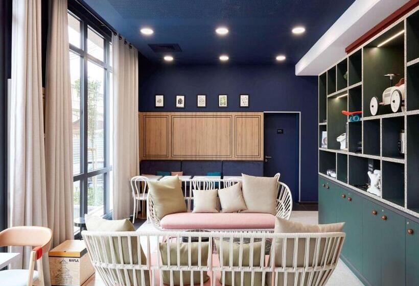 Aparthotel Adagio Paris Suresnes Longchamp