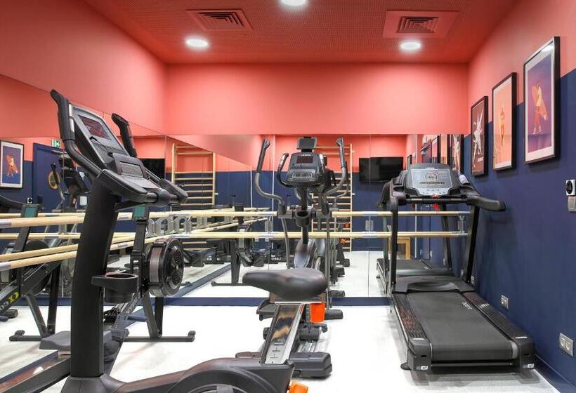 Aparthotel Adagio Paris Suresnes Longchamp