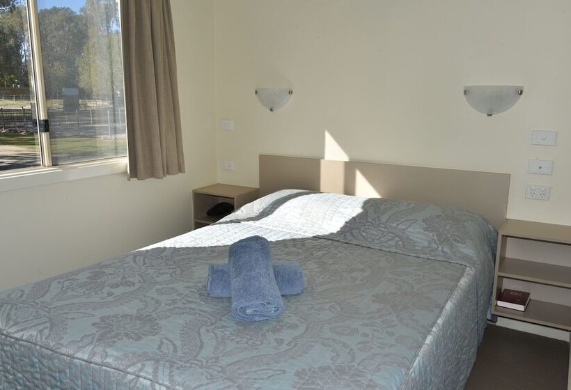 Ball Park Caravan Park