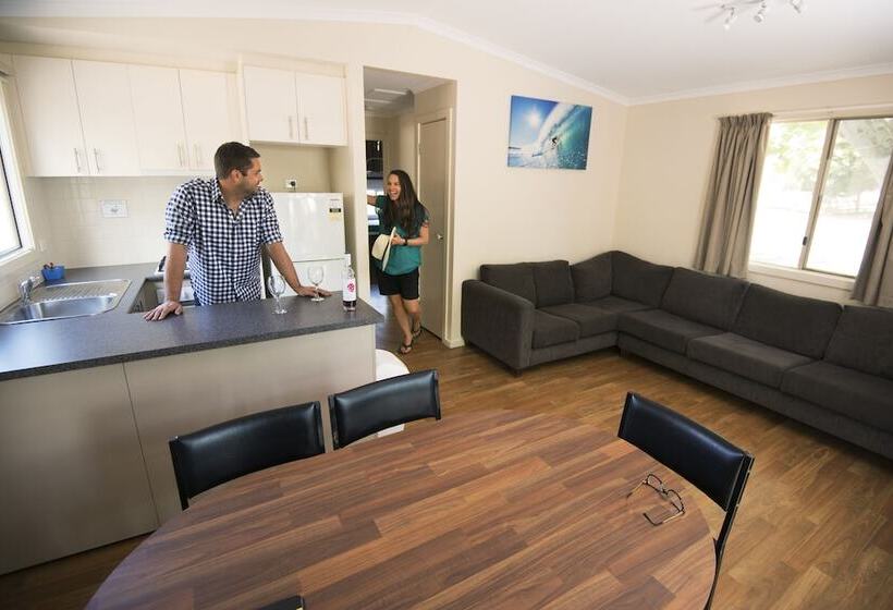 Ball Park Caravan Park