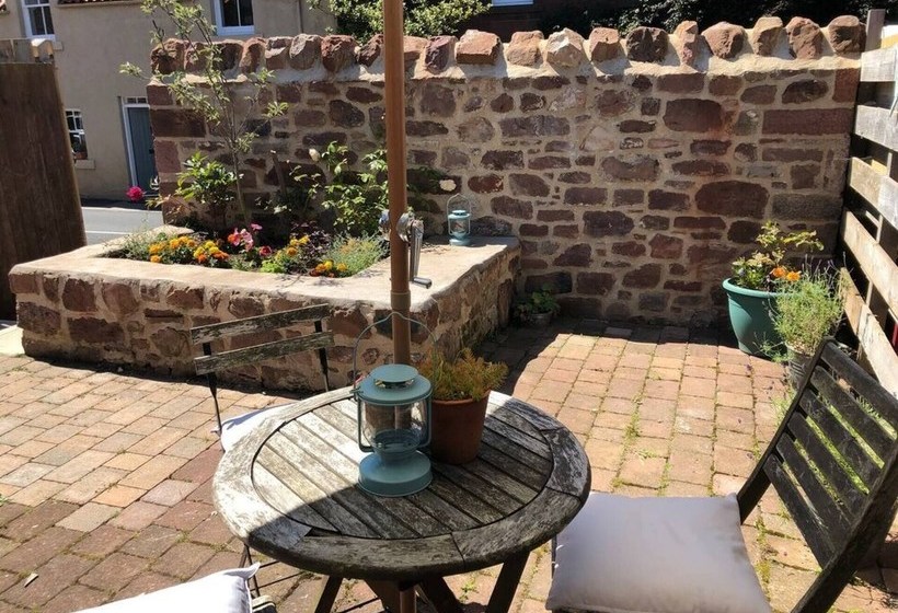 Beautiful 2 Bed Cottage In Stenton, East Lothian