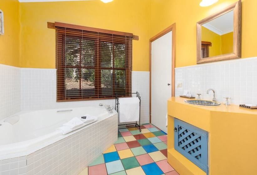 Friday Creek Retreat