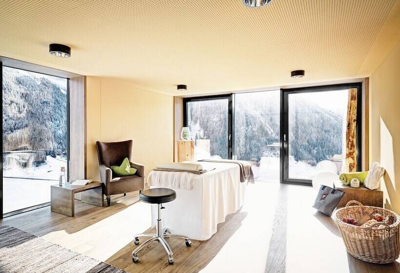 Gradonna Mountain Resort Chalets &