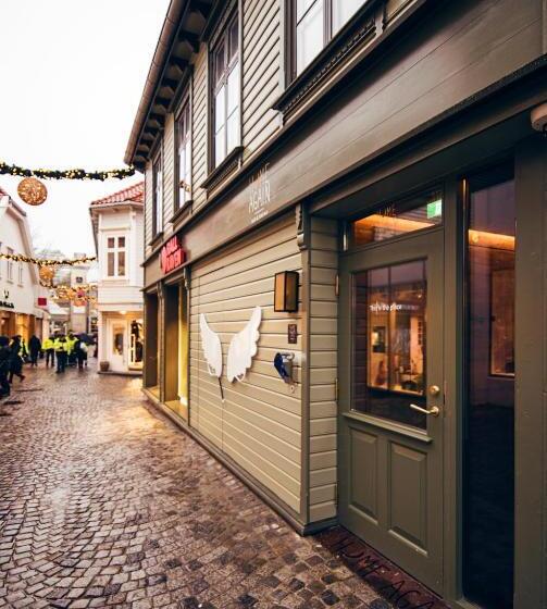 Home Again Apartments Nygata 1