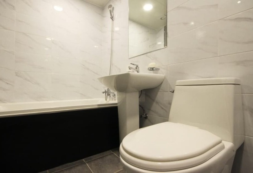 هتل Busan Yeonsandong Ellui