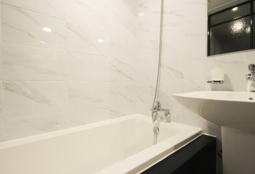 هتل Busan Yeonsandong Ellui