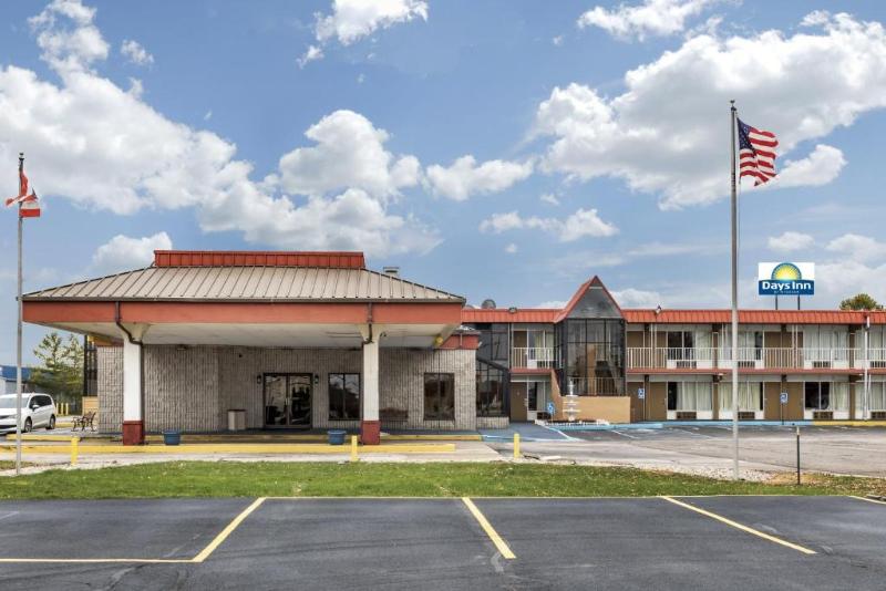 فندق Days Inn By Wyndham Perrysburg Toledo