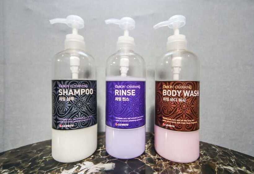 호텔 Geojedo Gohyeon Manhattan