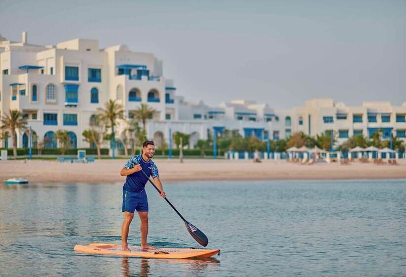 هتل Hilton Salwa Beach Resort & Villas