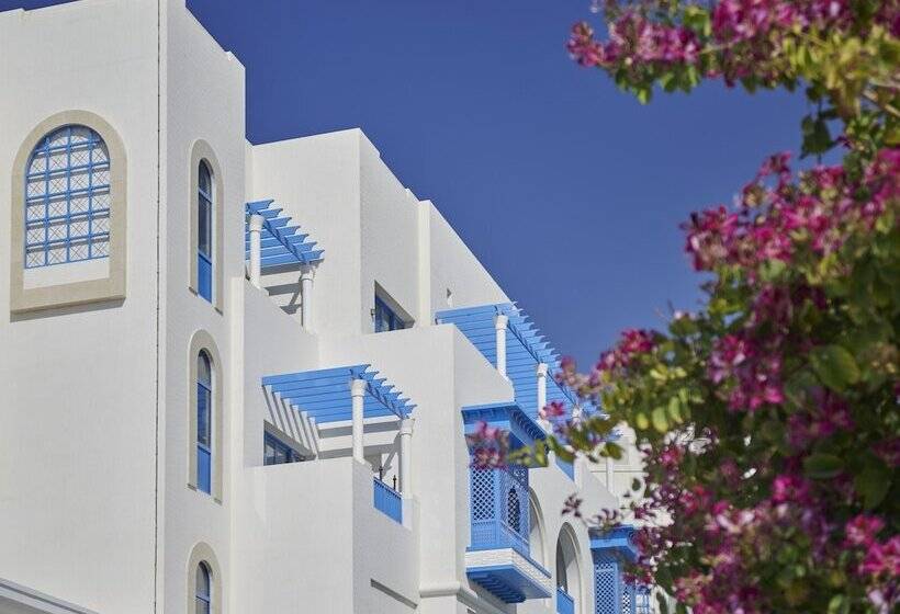 هتل Hilton Salwa Beach Resort & Villas