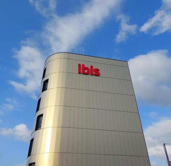 בית מלון כפרי Ibis Bethune Centre Gare