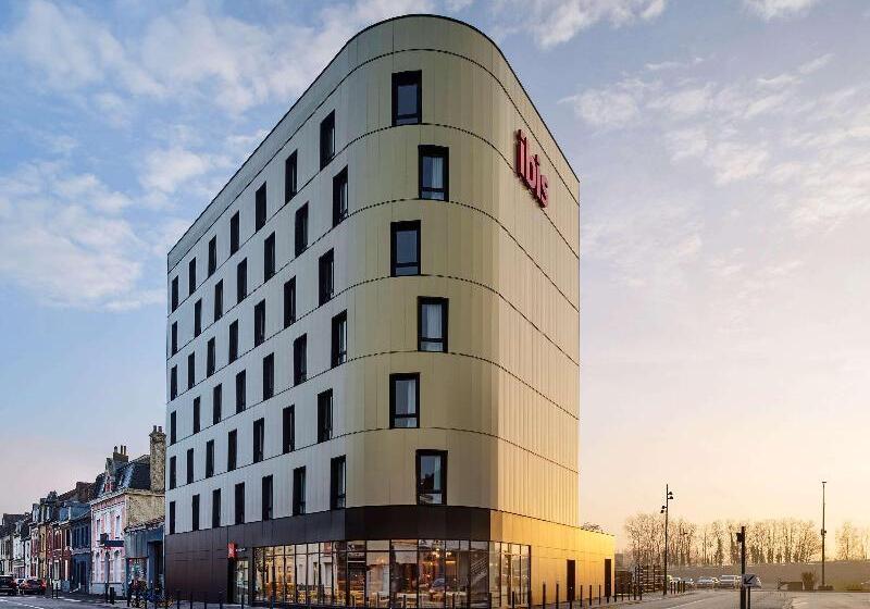 בית מלון כפרי Ibis Bethune Centre Gare