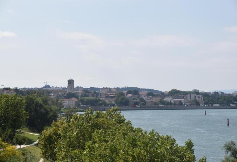 Отель Kyriad Direct  Bourg Les Valence