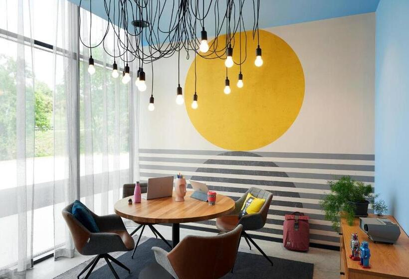 فندق Moxy Sophia Antipolis