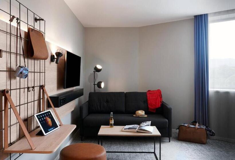 فندق Moxy Sophia Antipolis