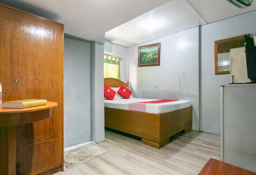 هتل Oyo 722 Slouch Hat Inn