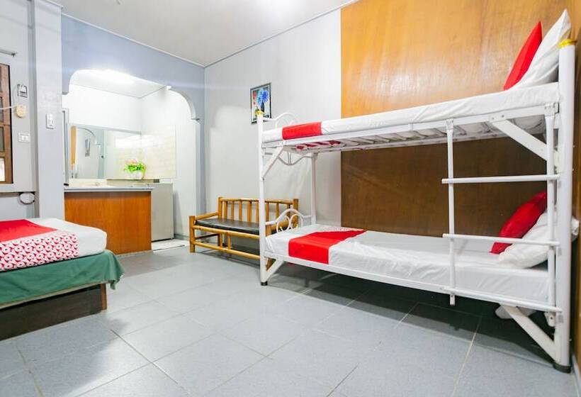 هتل Oyo 722 Slouch Hat Inn