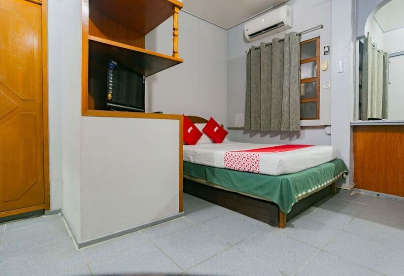 هتل Oyo 722 Slouch Hat Inn