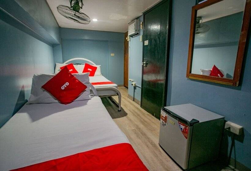 هتل Oyo 722 Slouch Hat Inn