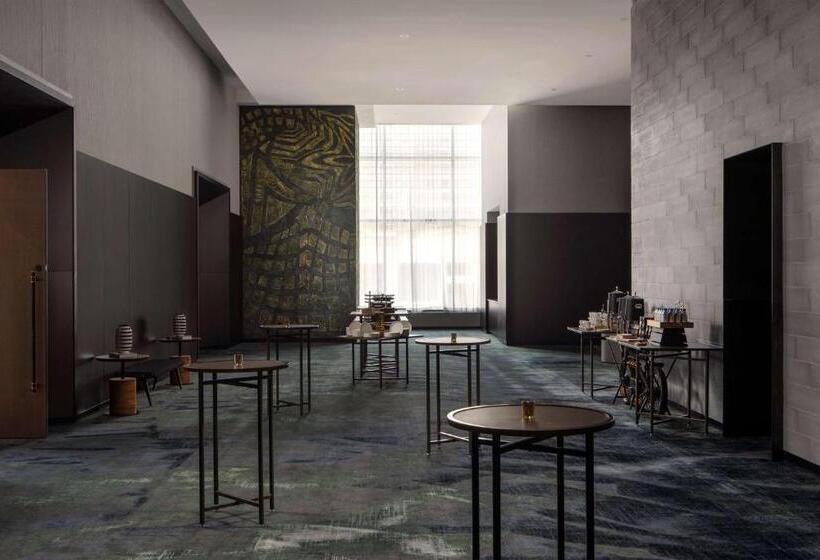 هتل Thompson Austin, By Hyatt