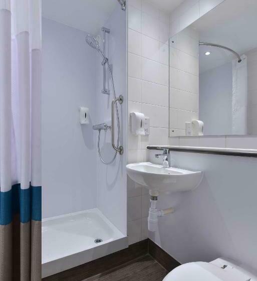 בית מלון כפרי Travelodge Plus Dublin City Centre