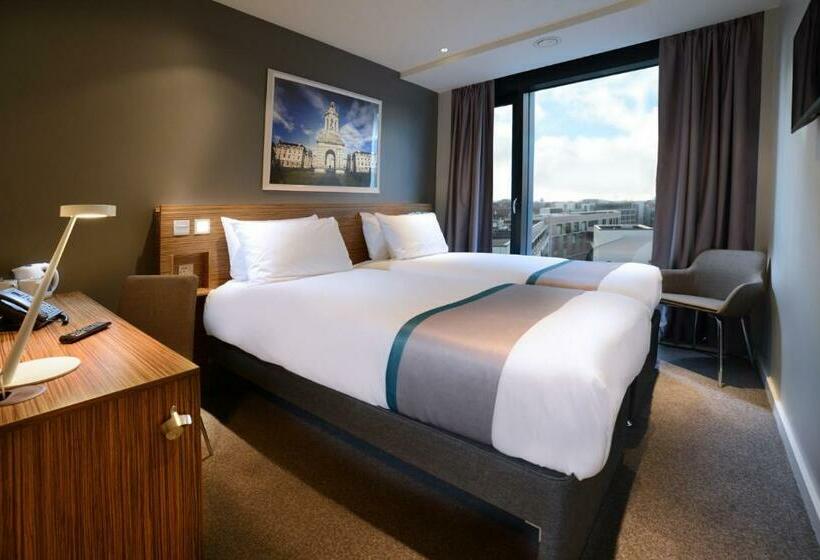 בית מלון כפרי Travelodge Plus Dublin City Centre