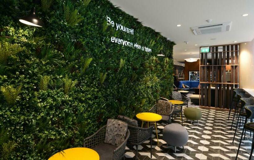 בית מלון כפרי Travelodge Plus Dublin City Centre