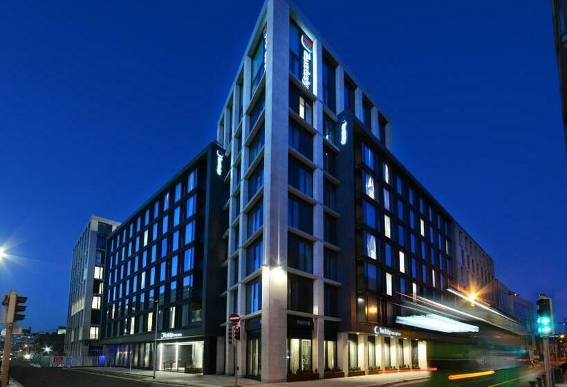 בית מלון כפרי Travelodge Plus Dublin City Centre