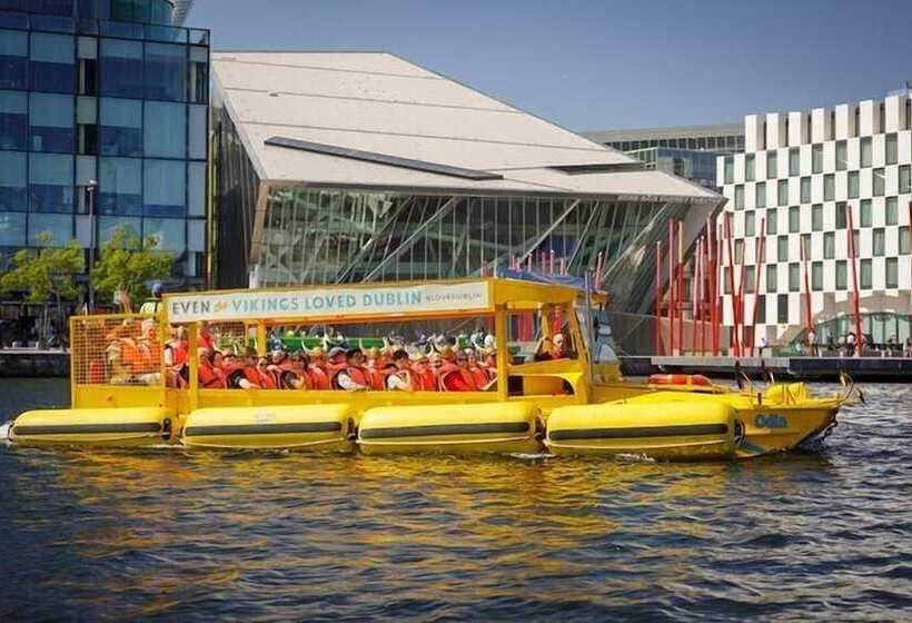 בית מלון כפרי Travelodge Plus Dublin City Centre